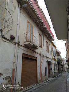 Foto Palazzo in Vendita, pi� di 6 Locali, pi� di 6 Camere, 240 mq (CI
