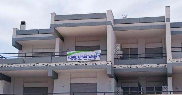 Foto Palazzo in vendita a Anzio