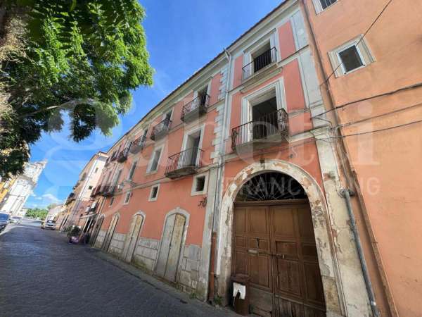 Foto Palazzo in vendita a Capua