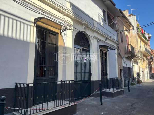 Foto Palazzo in vendita a Catania