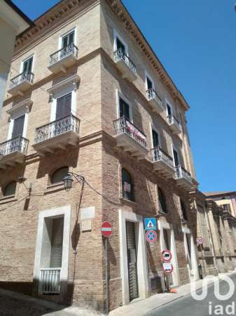 Foto Palazzo in vendita a Giulianova
