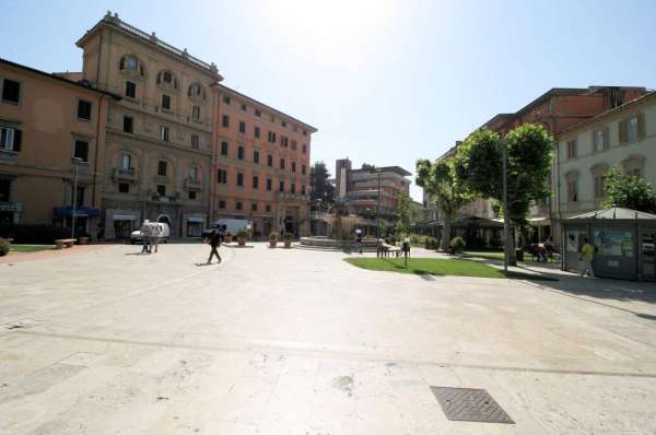 Foto Palazzo in vendita a Montecatini Terme
