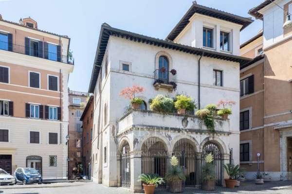 Foto Palazzo in vendita a Roma