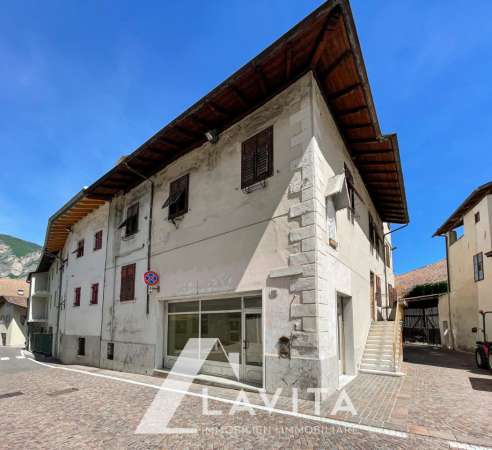 Foto Palazzo in vendita a Salorno