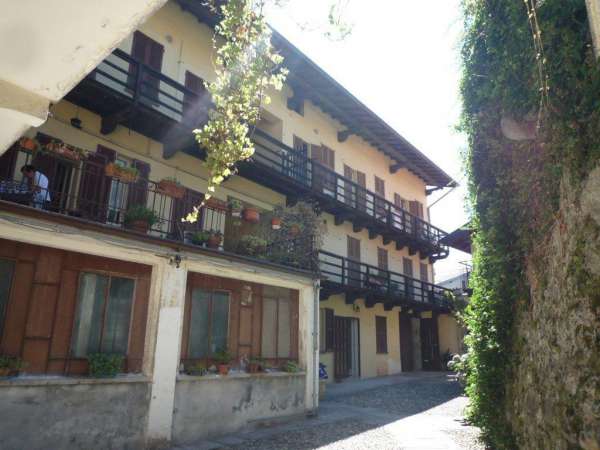 Foto Palazzo in vendita a Somma Lombardo