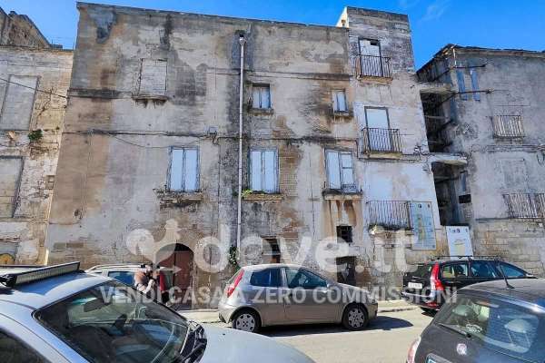 Foto Palazzo in vendita a Taranto