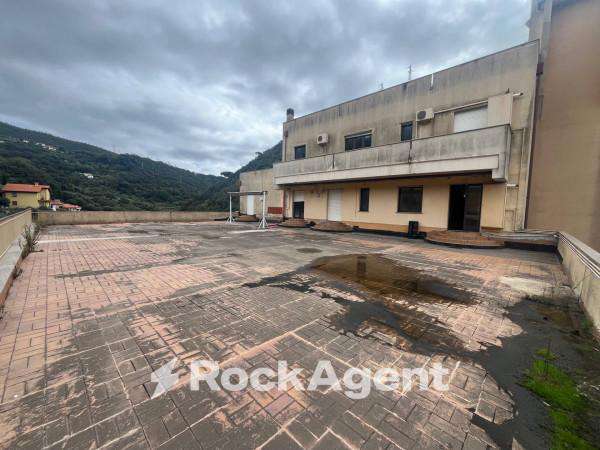 Foto Palazzo in vendita a Varazze