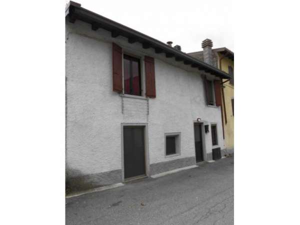 Foto Palazzo in Via Castrino
