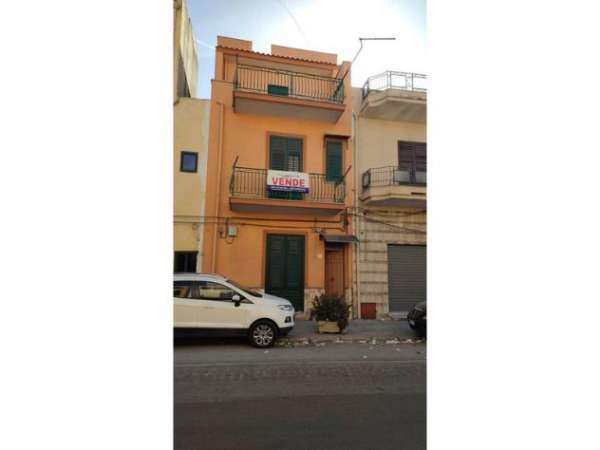 Foto Palazzo in Via Galletti