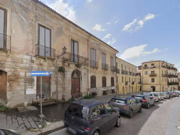 Foto Palazzo in Via Giuseppe Garibaldi