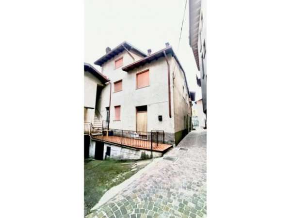 Foto Palazzo in Via Santa Caterina