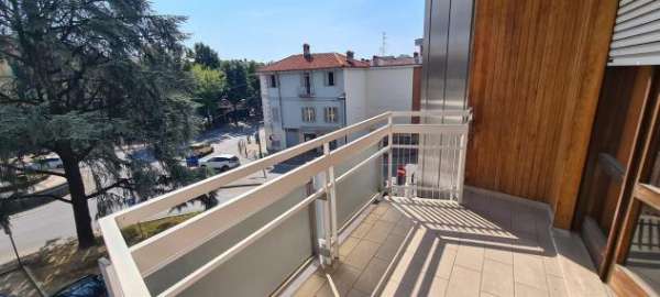 Foto PALAZZO VICARIO - TRILOCALE DA RIMODERNARE  CON 40 MQ DI TERRAZZI