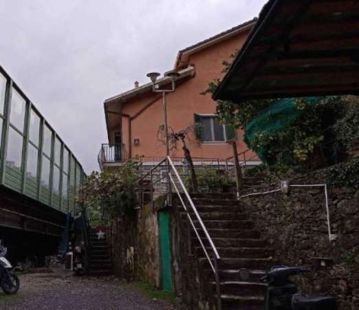 Foto Pentalocale in vendita a Zoagli