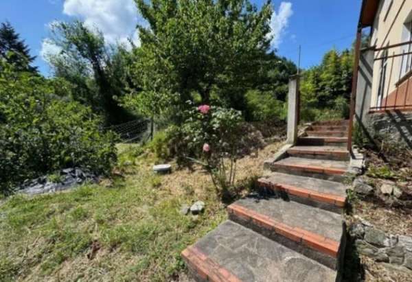 Foto Piano terra bifamiliare campagna accesso privato