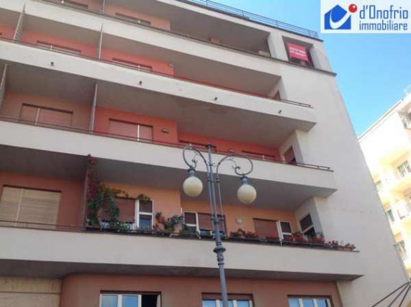 Foto PIAZZA DELLA VITTORIA APPARTAMENTO DI PREGIO