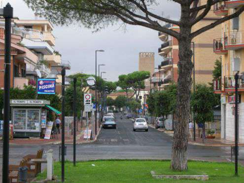 Foto pomezia centro 85 mq. con terrazzo