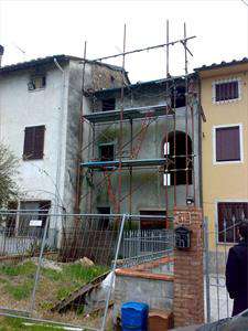 Foto Porzione di Casa in Vendita, 1 Locale, 95 mq, Capannori (santa m