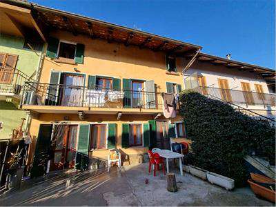Foto Porzione di Casa in Vendita, 5 Locali, 130 mq, Montanaro
