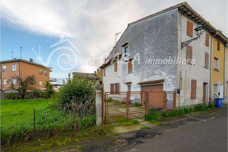 Foto Porzione di Casa in Vendita, pi� di 6 Locali, 200 mq, Polesine Z