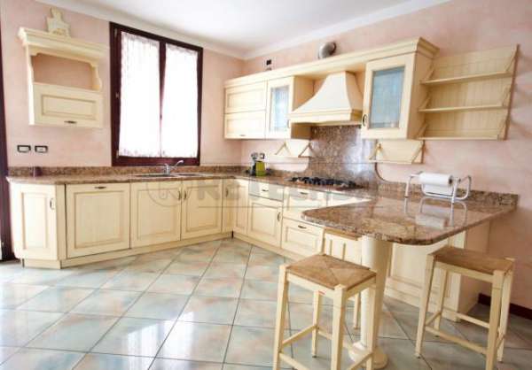 Foto Porzione di casa in vendita a Arzignano