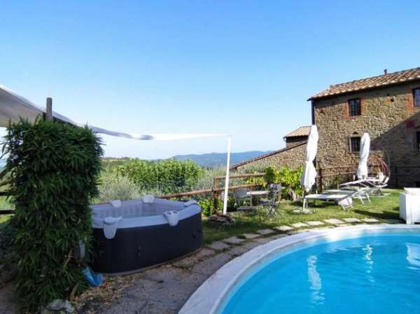 Foto Porzione di casa in vendita a Bucine 85 mq  Rif: 1167522