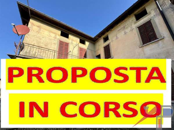 Foto Porzione di casa in vendita a Cisano Bergamasco