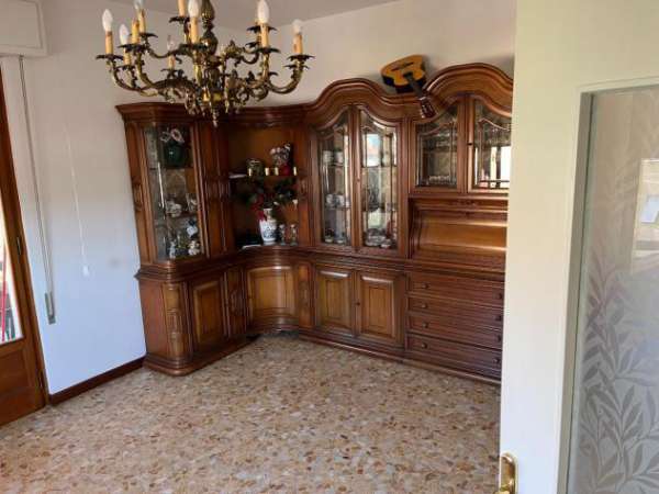 Foto Porzione di casa in vendita a Massa 200 mq  Rif: 1333627