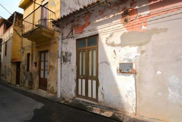 Foto Porzione di casa in vendita a Messina