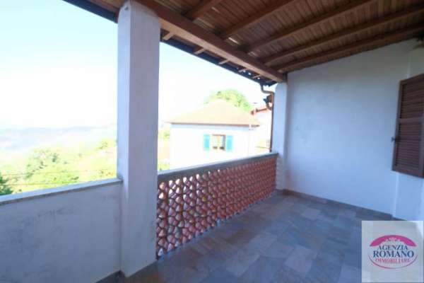 Foto Porzione di casa in vendita a Ponzone