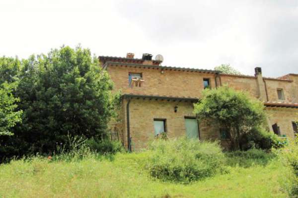Foto Porzione di casa in vendita a San Gimignano 218 mq  Rif: 668230