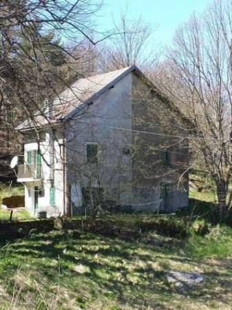Foto Porzione di casa in vendita a Sassello