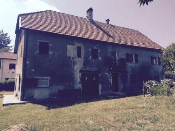 Foto Porzione di casa in vendita a Sassello