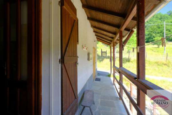 Foto Porzione di casa in vendita a Sassello