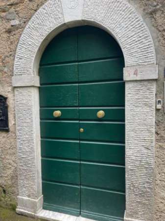 Foto Porzione di casa in vendita a Stazzema
