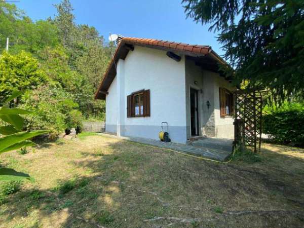 Foto Porzione di casa in vendita a Tiglieto