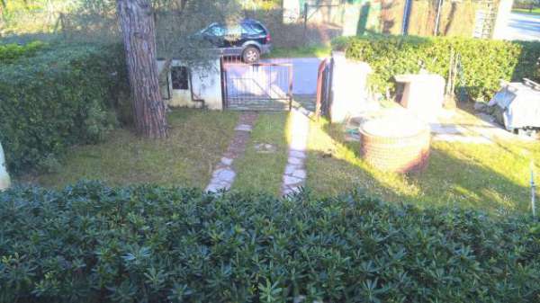 Foto Porzione di casa in vendita a Tirrenia - Pisa 85 mq  Rif: 932988
