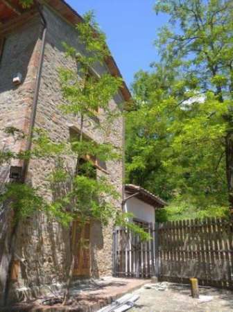 Foto Porzione di casa in vendita a Vinci 250 mq  Rif: 989276