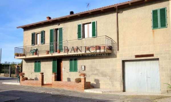 Foto Porzione di Casolare nelle Crete Senesi