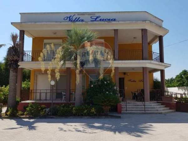 Foto Porzione di villa in vendita a Siracusa, Plemmirio