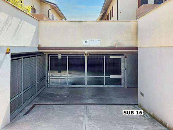 Foto Posto auto a Forl� - Rif. 21570