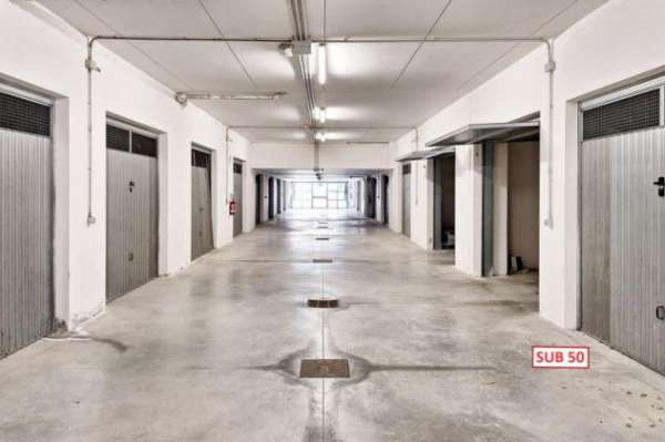 Foto Posto auto a Macerata - Rif. 22728