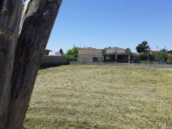 Foto Privato terreno edificabile mq1300 t