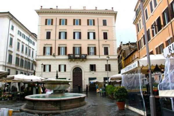 Foto Propriet  Amatoriale nel Cuore del Rione Parione