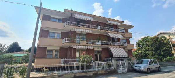 Foto Quadrilocale a pochi passi dalle scuole
