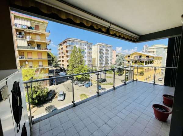 Foto Quadrilocale Cosenza centro