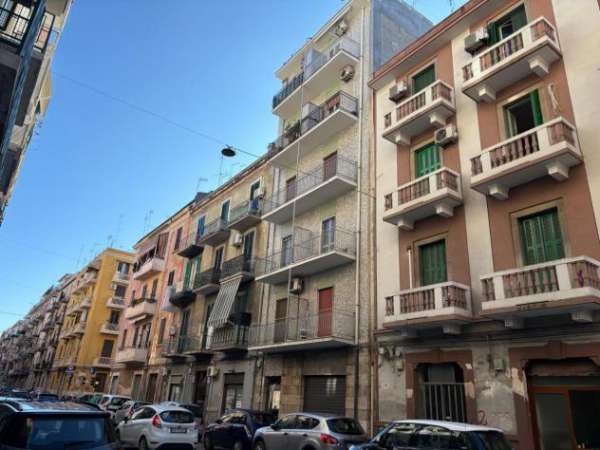 Foto Quadrilocale in vendita a Bari