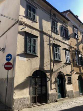 Foto Quadrilocale in vendita a Pontremoli