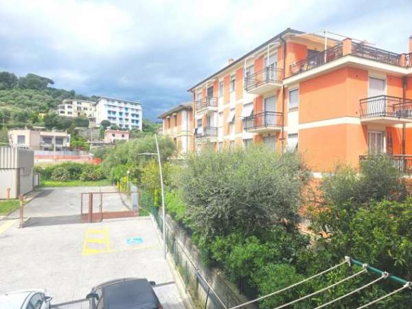 Foto Quadrilocale in vendita a San Bartolomeo al Mare