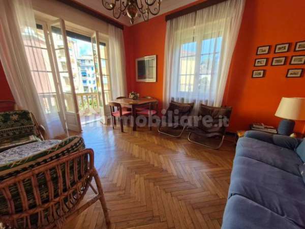 Foto Rif. 5444 � Rapallo � Via Costaguta � Appartamento Quadrilocale � Comodo mare e