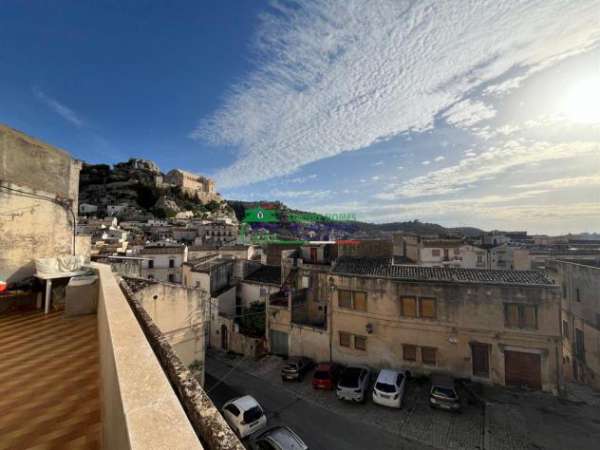 Foto Rif.2632 - Casa indipendente con Terrazzo in centro a Scicli